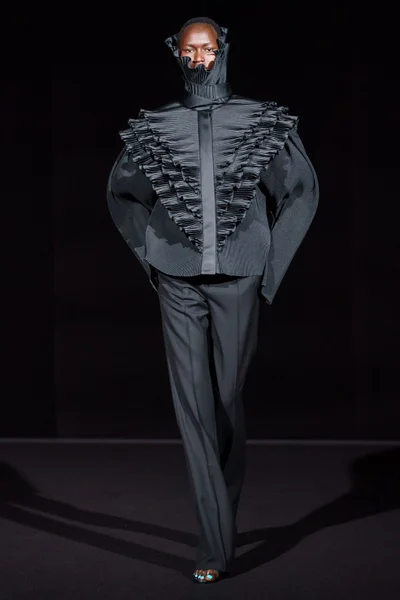 Look 68